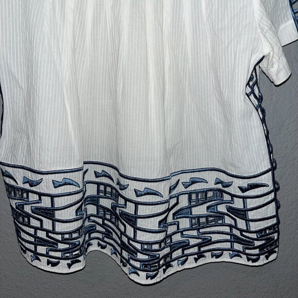 SEA NEW YORK GEOMETRIC EMBROIDERED CUT OUT PINTUCK TOP BLOUSE - EUC - Women's 8 - Picture 9 of 12